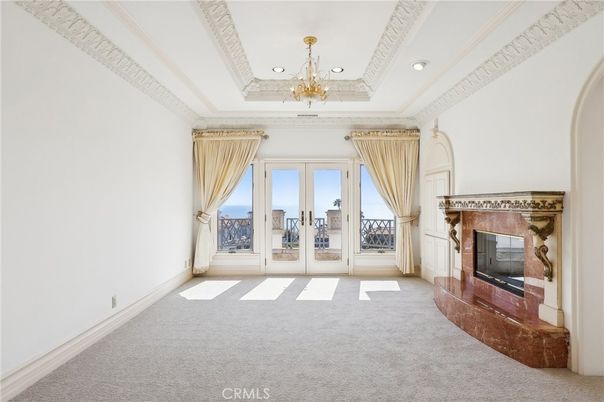 Chandelier, Empty room, Fireplace, Interior, Recessed Lighting