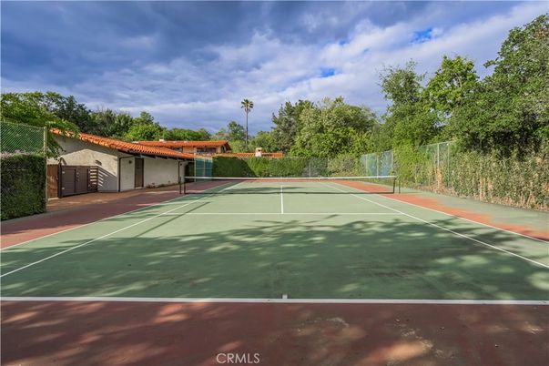 Exterior, Tennis Courts