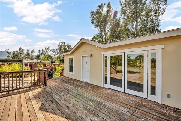 Exterior, Wood Texture Flooring