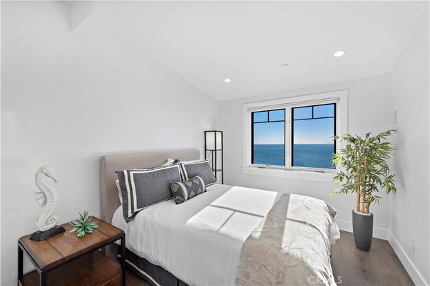 Bedroom, Interior, Recessed Lighting, Water, Wood Texture Flooring