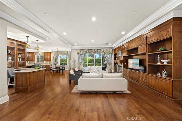 Dining room, Interior, Kitchen, Living room, Pendant Lights, Recessed Lighting, Wood Texture Flooring