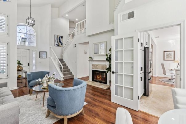 Fireplace, Interior, Living room, Pendant Lights, Recessed Lighting, Wood Texture Flooring