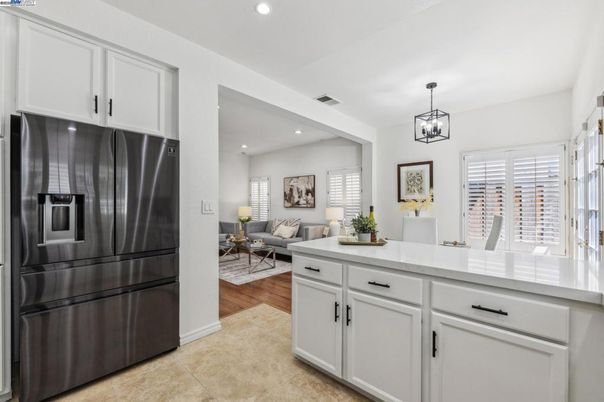 Interior, Kitchen, Living room, Pendant Lights, Recessed Lighting, Wood Texture Flooring