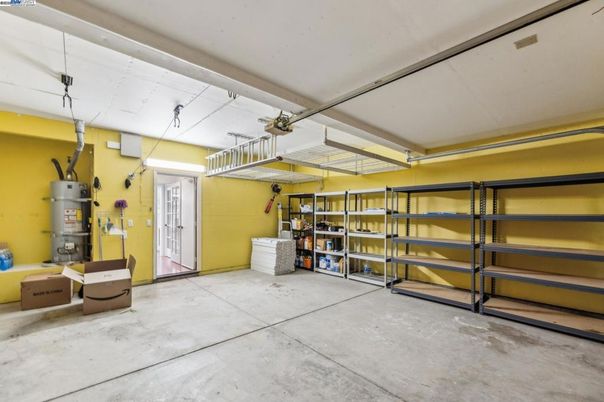 Garage, Interior