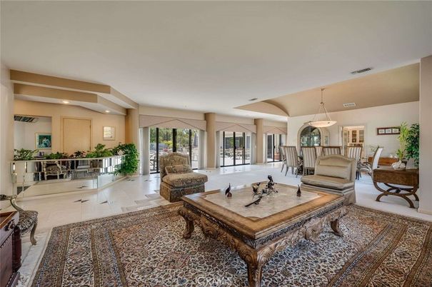 Interior, Living room, Pendant Lights, Recessed Lighting