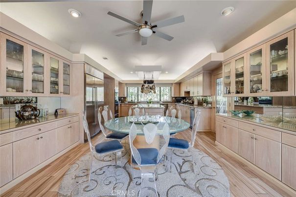 Dining room, Interior, Kitchen, Recessed Lighting, Wood Texture Flooring