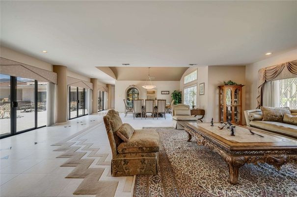 Dining room, Interior, Living room, Pendant Lights, Recessed Lighting