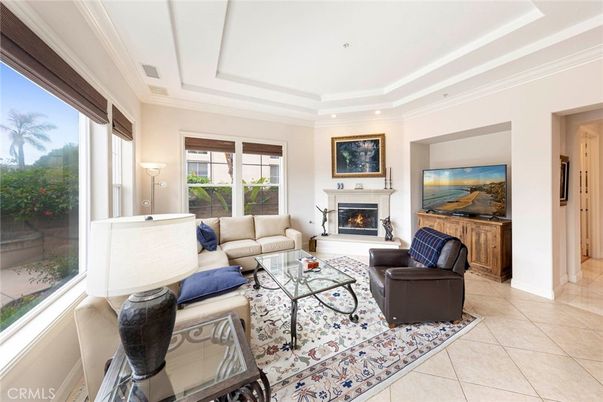 Fireplace, Interior, Living room, Recessed Lighting