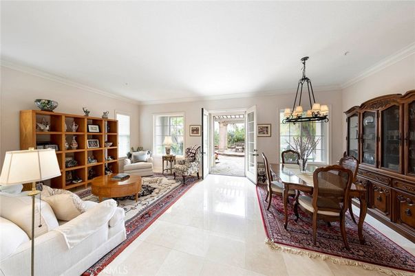 Chandelier, Dining room, Interior, Living room