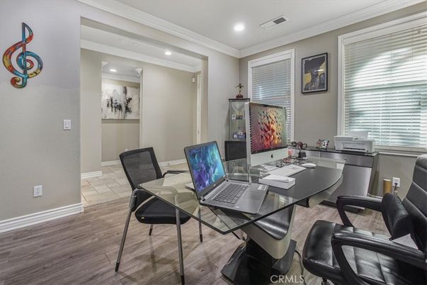 Home Office, Interior, Recessed Lighting, Wood Texture Flooring