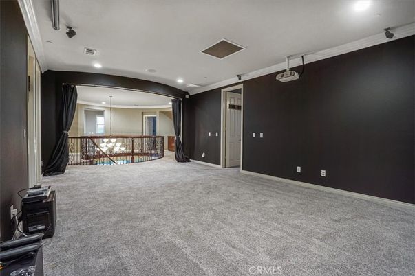 Empty room, Interior, Recessed Lighting