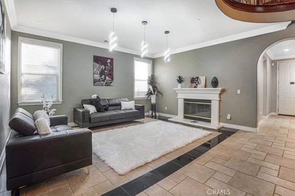 Fireplace, Interior, Living room, Pendant Lights, Recessed Lighting