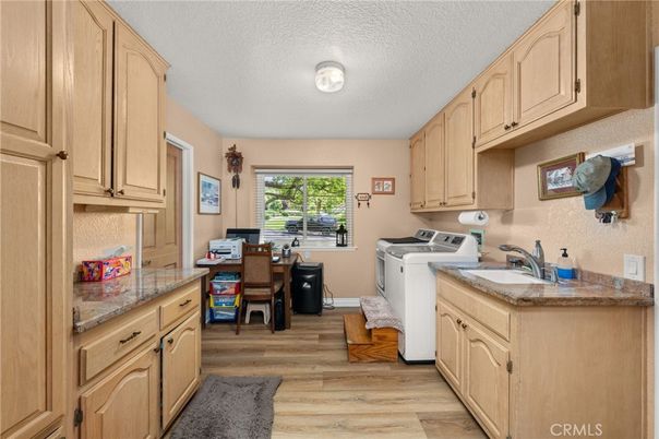Dining room, Interior, Washer, Wood Texture Flooring