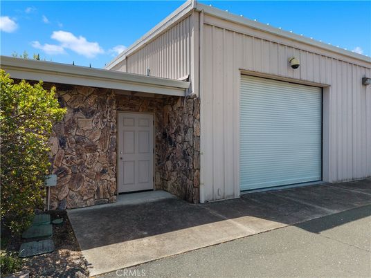 Detached Garage, Exterior