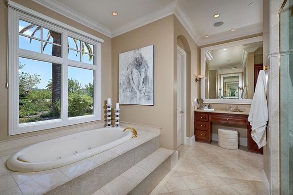 Bathroom, Interior, Recessed Lighting