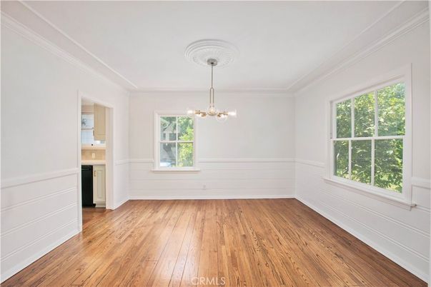 Empty room, Interior, Pendant Lights, Wood Texture Flooring