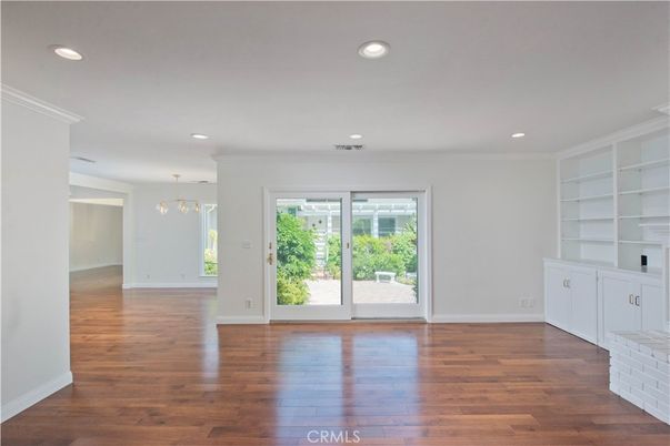 Empty room, Interior, Pendant Lights, Recessed Lighting, Wood Texture Flooring