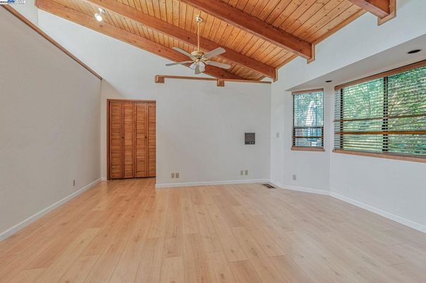 Empty room, Interior, Wooden Beams, Wooden Ceilings, Wood Texture Flooring