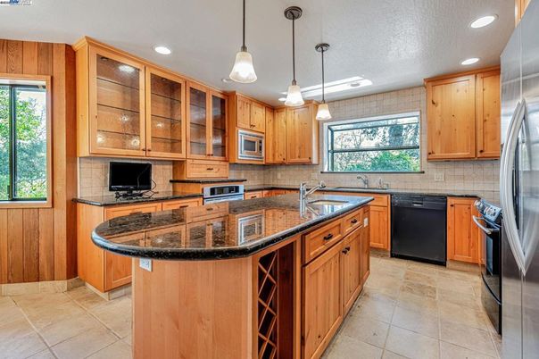 Interior, Kitchen, Pendant Lights, Recessed Lighting, Stainless Steel Appliances