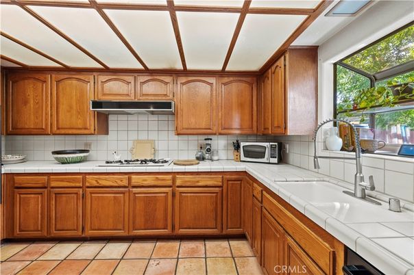 Interior, Kitchen, Tile Countertops