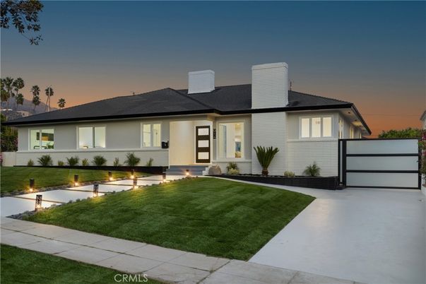Attached, Backyard, Exterior, Facade, Ranch