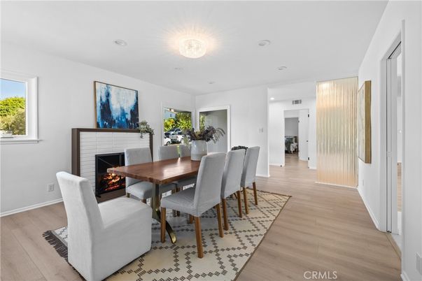 Dining room, Fireplace, Interior, Recessed Lighting, Wood Texture Flooring