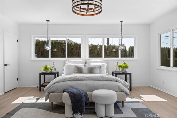 Bedroom, Interior, Pendant Lights, Wood Texture Flooring