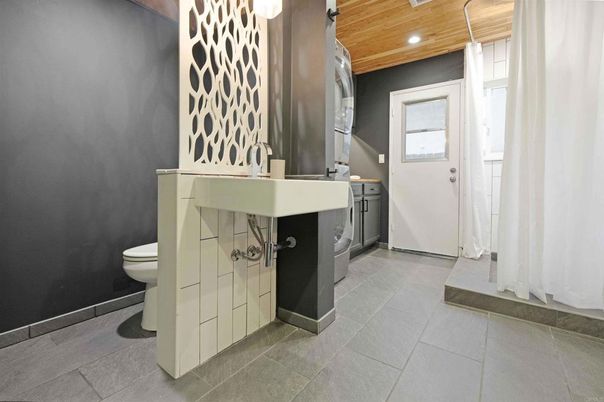 Bathroom, Interior, Recessed Lighting, Wooden Ceilings