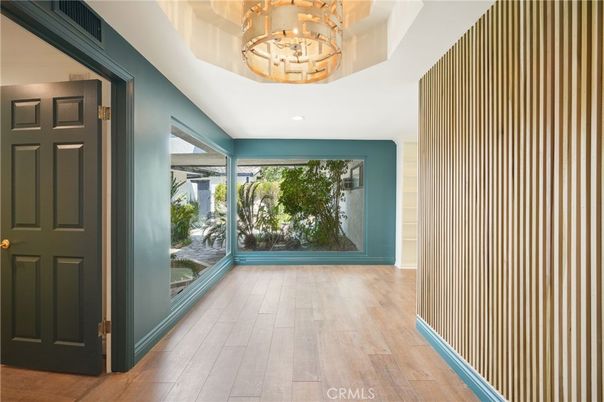 Chandelier, Interior, Recessed Lighting, Wood Texture Flooring