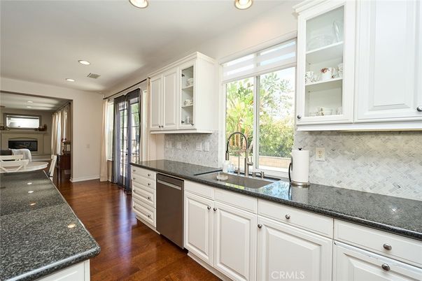 Fireplace, Interior, Kitchen, Recessed Lighting, Wood Texture Flooring
