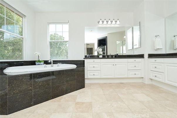 Bathroom, Dual Sink Vanities, Interior