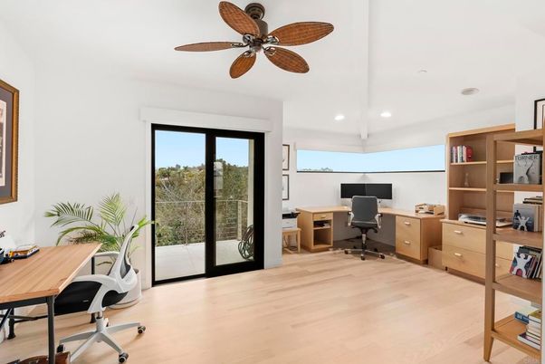 Home Office, Interior, Recessed Lighting, Wood Texture Flooring