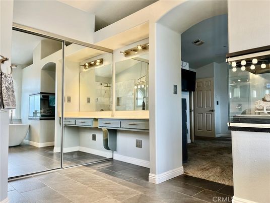 Bathroom, Free Standing Baths, Interior