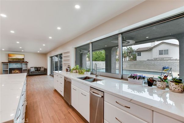 Fireplace, Interior, Kitchen, Recessed Lighting, Wood Texture Flooring