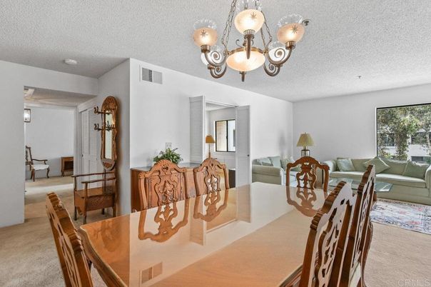 Chandelier, Dining room, Interior, Living room