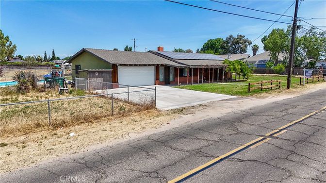 Attached, Exterior, Facade, Solar Panels, Ranch