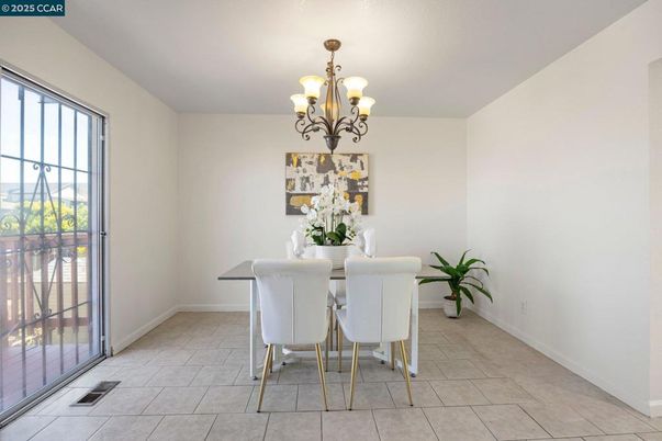 Chandelier, Dining room, Interior