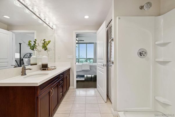 Bathroom, Bedroom, Dual Sink Vanities, Interior, Recessed Lighting