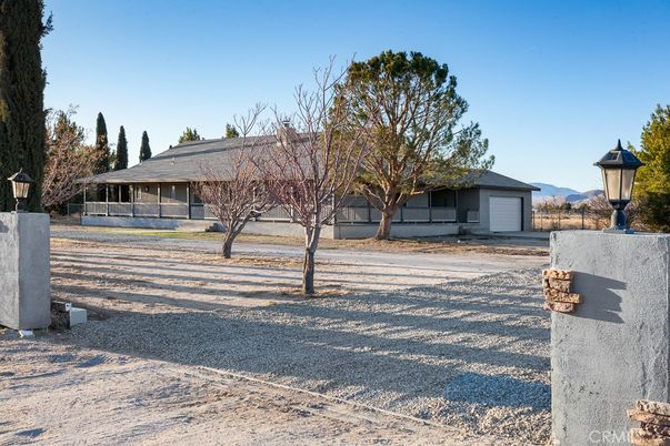 Backyard, Detached Garage, Exterior