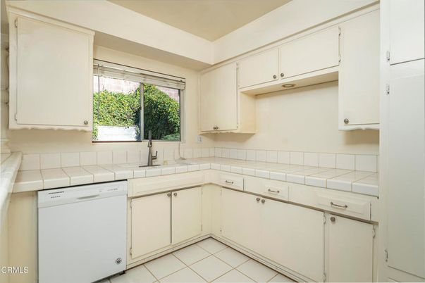 Interior, Kitchen, Tile Countertops