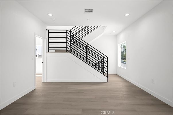 Empty room, Interior, Recessed Lighting, Wood Texture Flooring