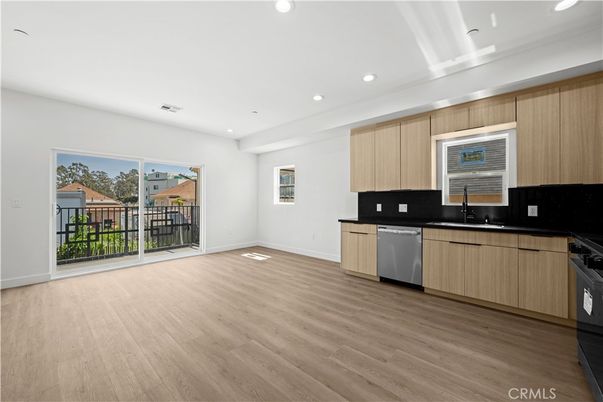 Interior, Kitchen, Recessed Lighting, Wood Texture Flooring