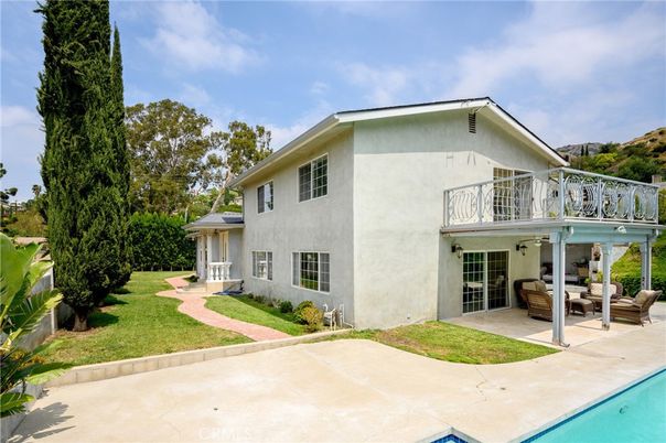 Backyard, Exterior, Pool