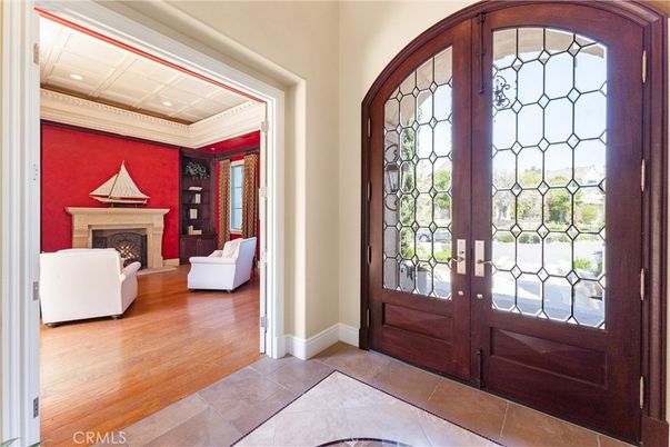 Fireplace, Interior, Recessed Lighting, Wood Texture Flooring
