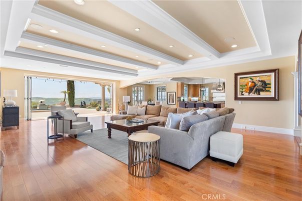 Interior, Living room, Pendant Lights, Recessed Lighting, Water, Wood Texture Flooring