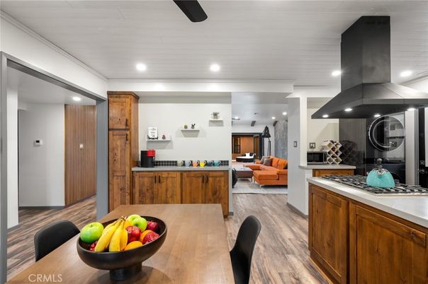 Interior, Kitchen, Living room, Recessed Lighting, Wood Texture Flooring