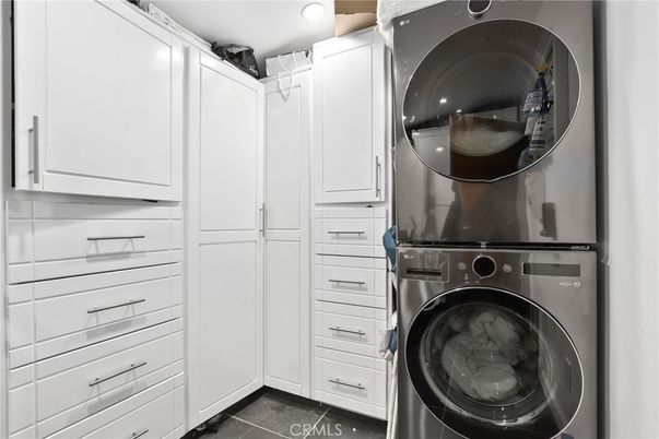 Interior, Recessed Lighting, Utility Closets, Washer