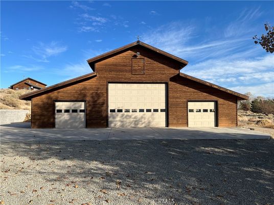 Attached, Exterior, Facade, Log Home
