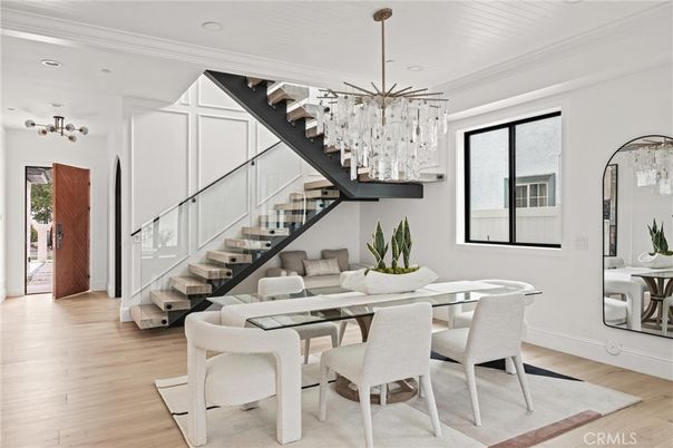 Chandelier, Dining room, Interior, Pendant Lights, Recessed Lighting, Wood Texture Flooring