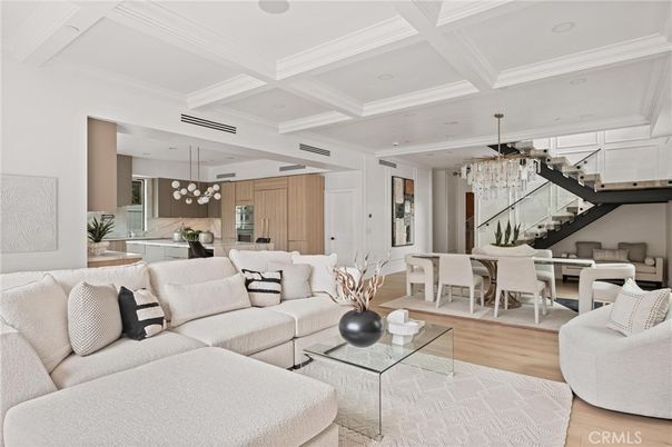 Chandelier, Dining room, Interior, Living room, Pendant Lights, Recessed Lighting, Wood Texture Flooring
